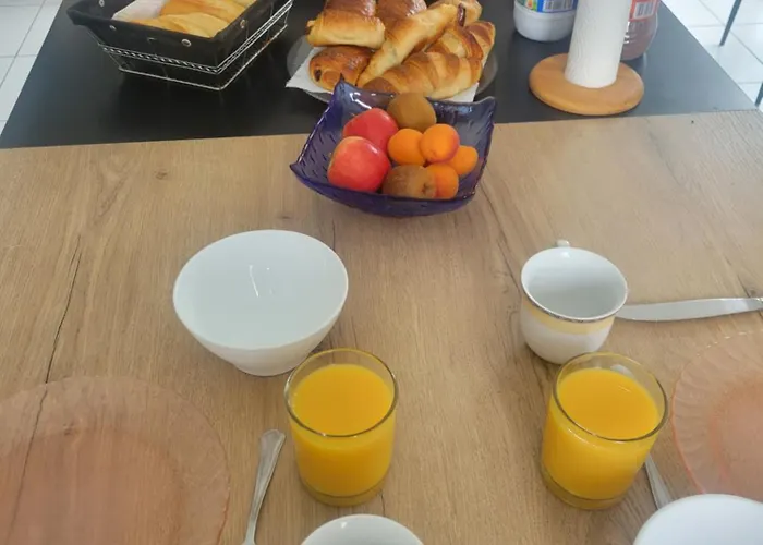 D'hotes منزل للإقامة Goustranville